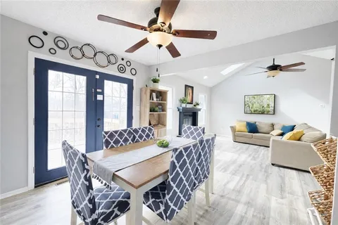 $344,000 | 310 Southeast Shamrock Lane, Blue Springs, MO 64014