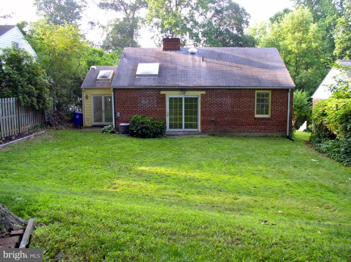 3002 Collins Avenue Silver Spring, MD 20902 - Photo 13 of 19 Exterior (Rear)