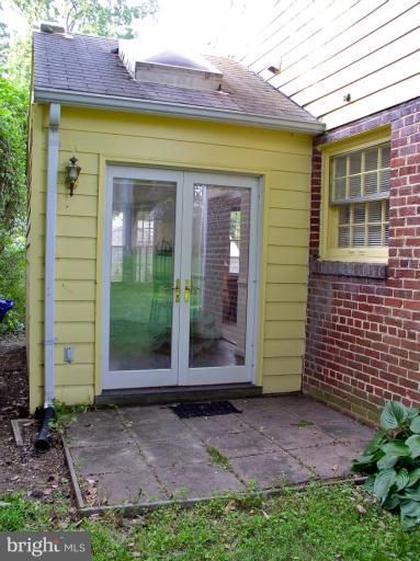 3002 Collins Avenue Silver Spring, MD 20902 - Photo 8 of 19 Exterior (Rear)