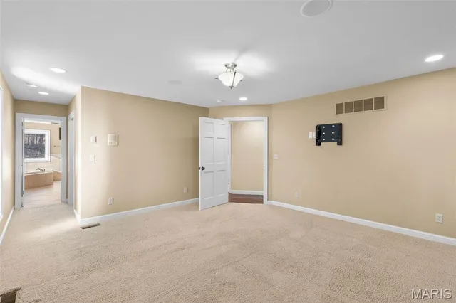 $1,025,000 | 6414 Country Club Road, Washington, MO 63090