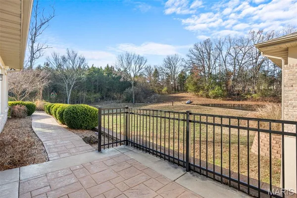 $1,025,000 | 6414 Country Club Road, Washington, MO 63090