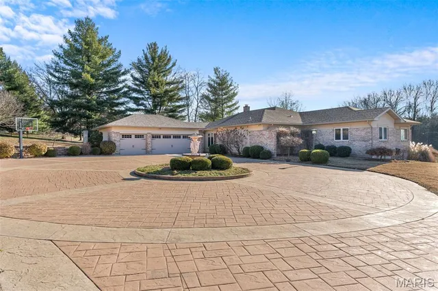 $1,025,000 | 6414 Country Club Road, Washington, MO 63090