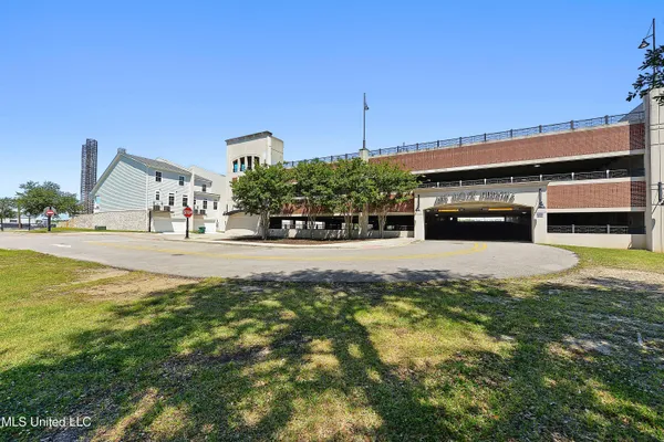 $347,999 | 3012 Dock Street, Pascagoula, MS 39567