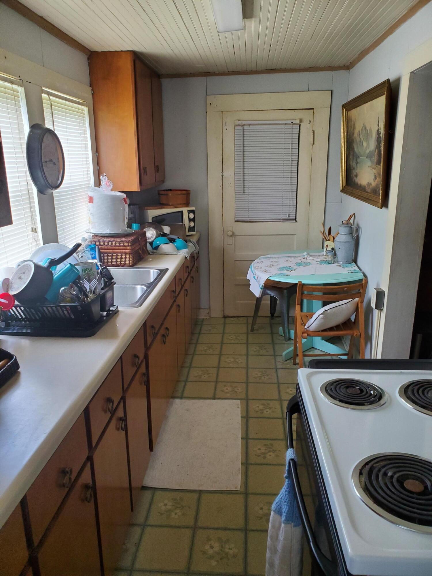 575 Haney Hill Road Greeneville, TN 37743 - Photo 10 of 15 20220604_140409