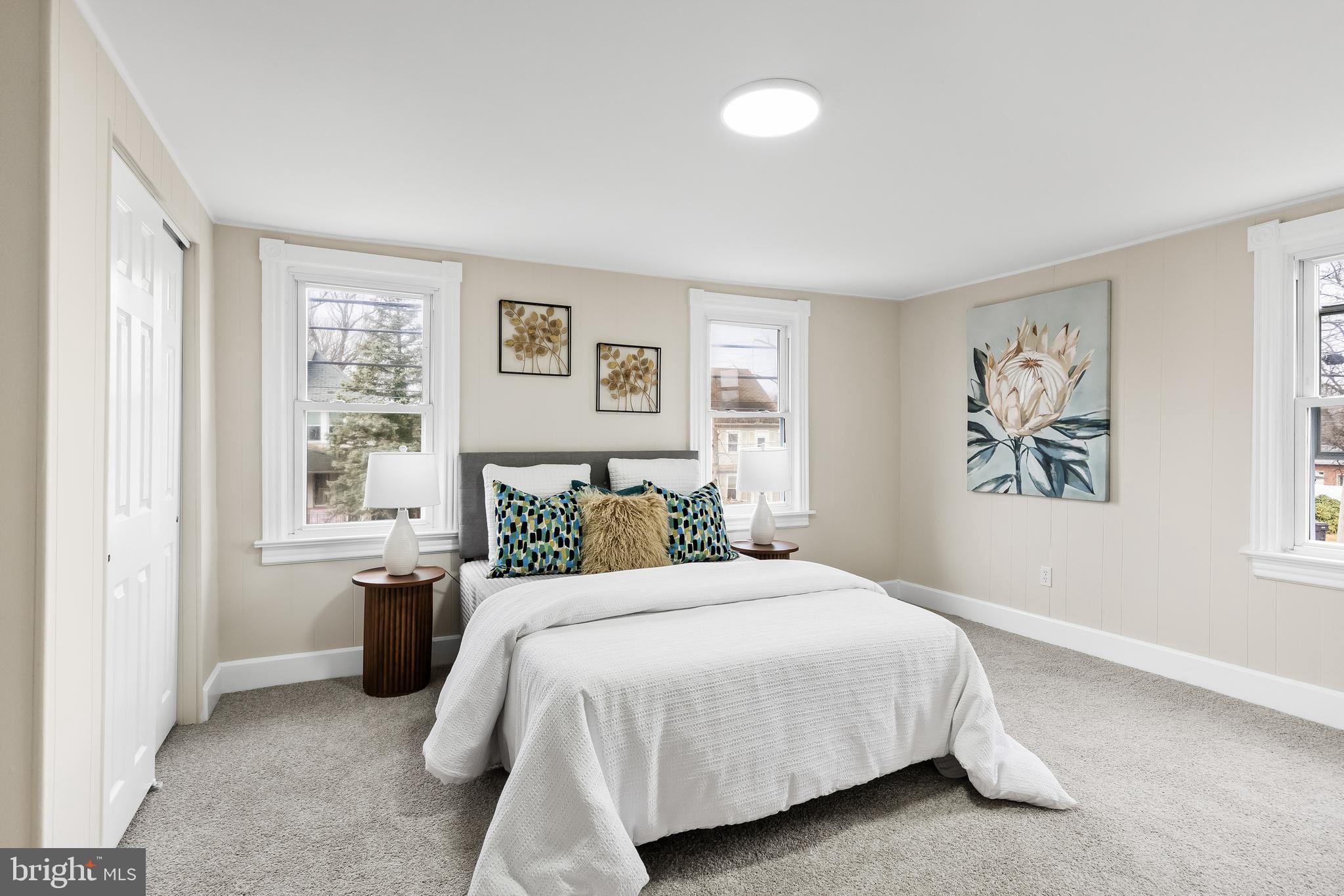 154 Kings Highway Mount Royal, NJ 08061 - Photo 30 of 45 a bedroom with a bed and a cabinets