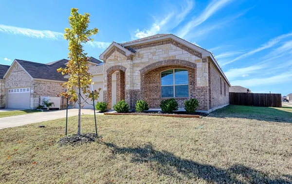 $2,500 | 215 Olmstead Drive, Princeton, TX 75407