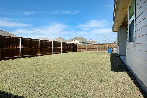 $2,500 | 215 Olmstead Drive, Princeton, TX 75407
