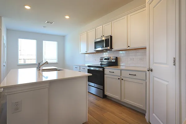 $2,500 | 215 Olmstead Drive, Princeton, TX 75407