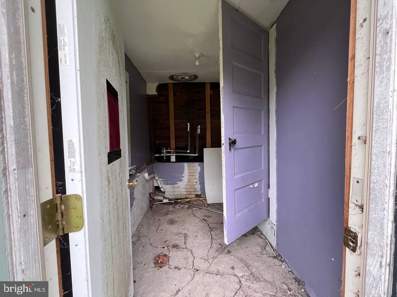132 Thomas Road New Castle, PA 16101 - Photo 38 of 51