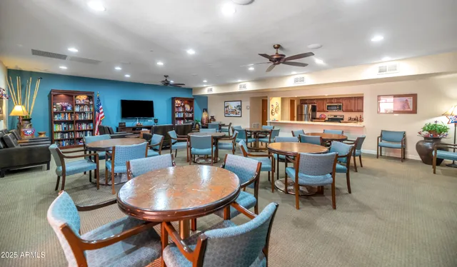 $299,999 | 12212 North Paradise Village Parkway West, Unit 428, Phoenix, AZ 85032