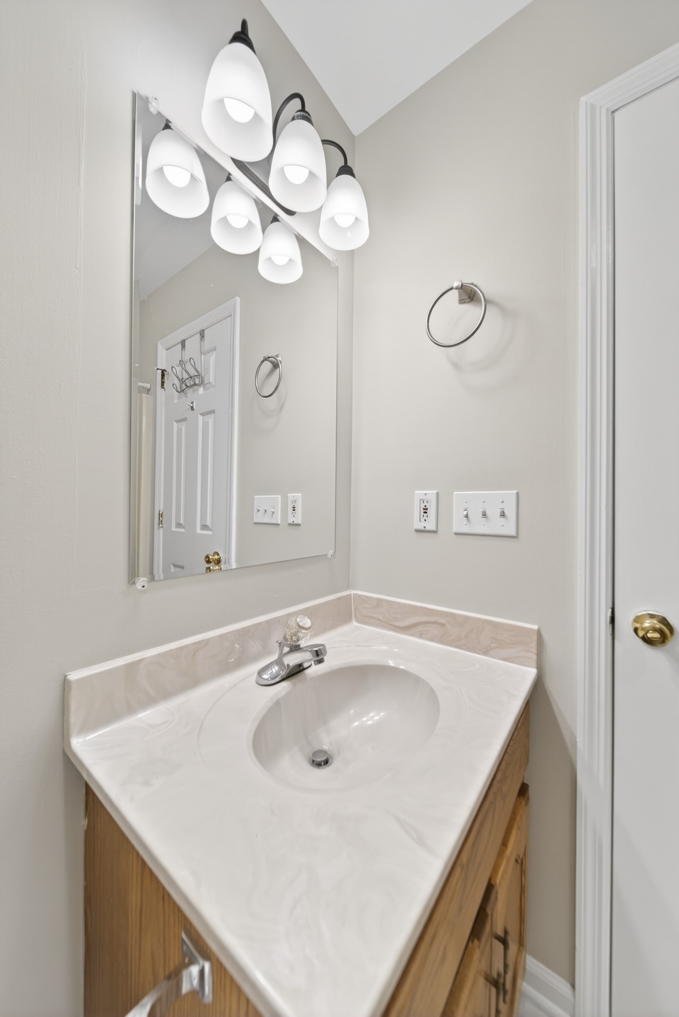 2906 Curtiswood Lane East Springfield, TN 37172 - Photo 34 of 57