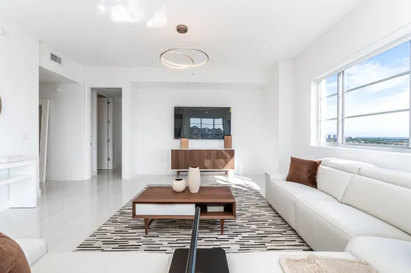 $20,000 | 155 East Boca Raton Road, Unit 1103, Boca Raton, FL 33432