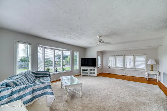 $585,000 | 1966 Kings Landing Road, Hampstead, NC 28443