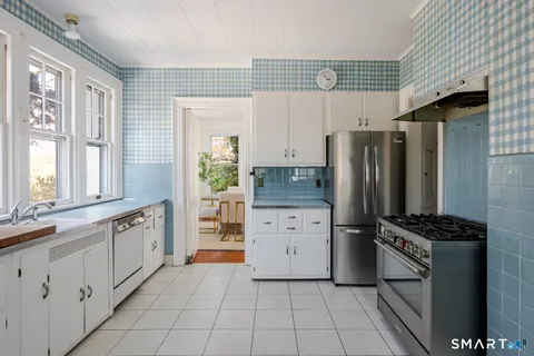 $6,750,000 | 27 Owenoke Park, Westport, CT 06880