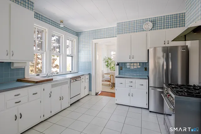 $6,750,000 | 27 Owenoke Park, Westport, CT 06880