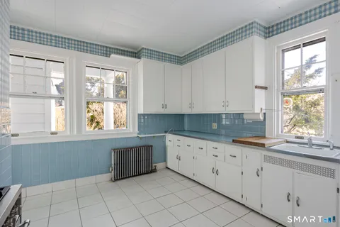 $6,750,000 | 27 Owenoke Park, Westport, CT 06880