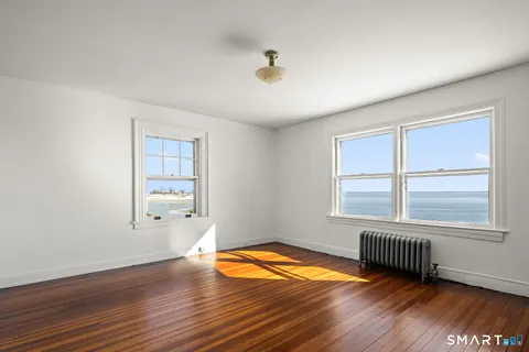 $6,750,000 | 27 Owenoke Park, Westport, CT 06880