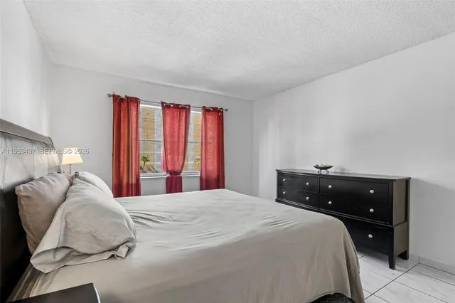 $2,595 | 401 Golden Isles Drive, Unit 304, Hallandale Beach, FL 33009