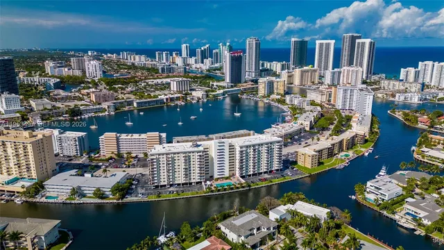 $2,595 | 401 Golden Isles Drive, Unit 304, Hallandale Beach, FL 33009