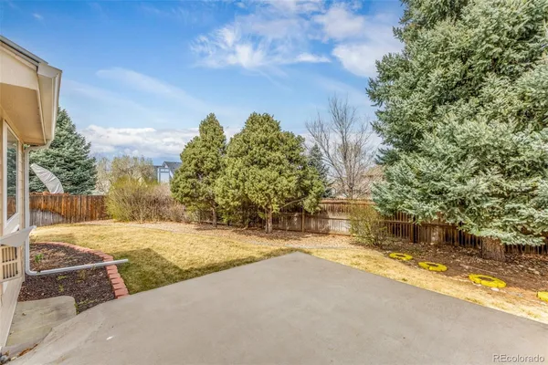 a house view with a outdoor space