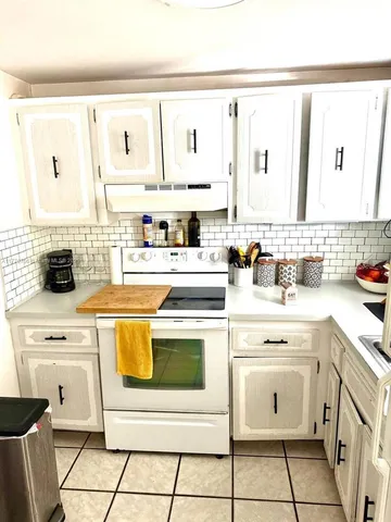 $2,590 | 1580 West Avenue, Unit 407, Miami Beach, FL 33139