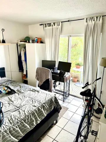 $2,590 | 1580 West Avenue, Unit 407, Miami Beach, FL 33139