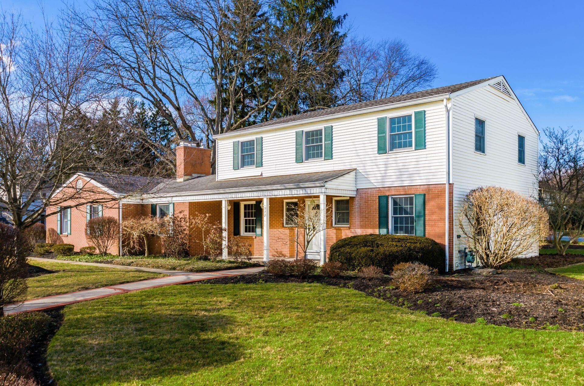 004_06e4_L 972 Lynbrook Rd005