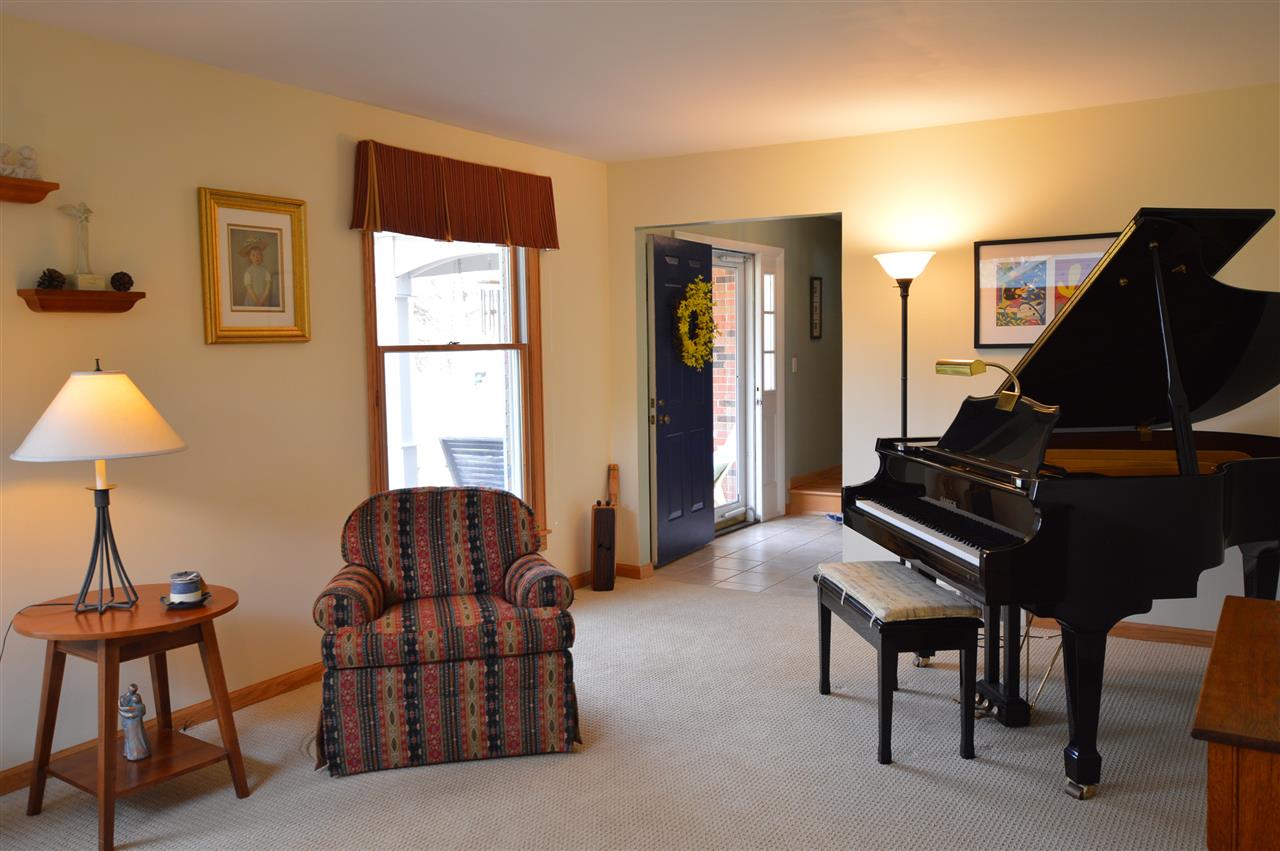 602 Bloomfield Road Traverse City, MI 49686 - Photo 27 of 67 1831156-26.JPG
