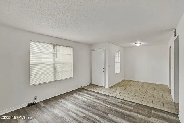 $1,000 | 475 Crabapple Court, Unit B, Orange Park, FL 32073