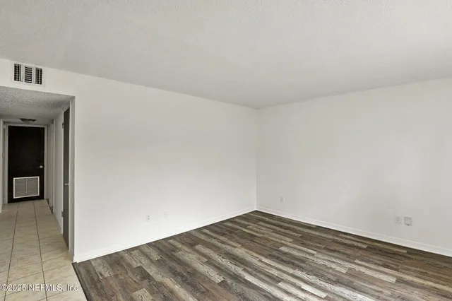 $1,000 | 475 Crabapple Court, Unit B, Orange Park, FL 32073