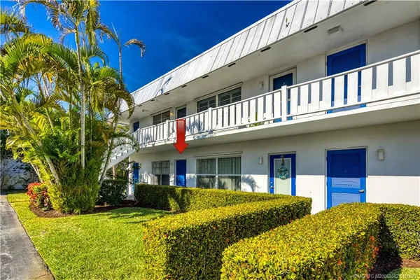 $133,000 | 2929 Southeast Ocean Boulevard, Unit O4, Stuart, FL 34996