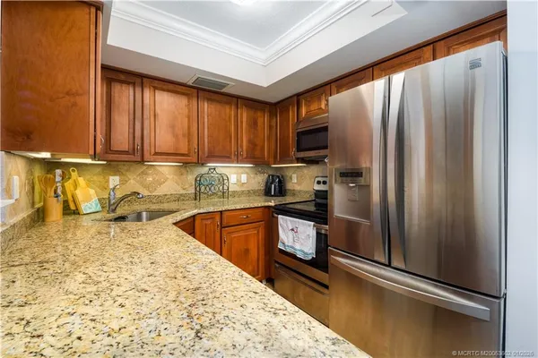 $133,000 | 2929 Southeast Ocean Boulevard, Unit O4, Stuart, FL 34996