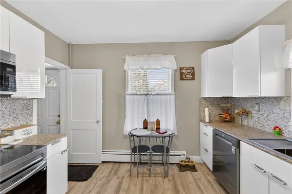 $375,000 | 273 Montgomery Avenue, Providence, RI 02905