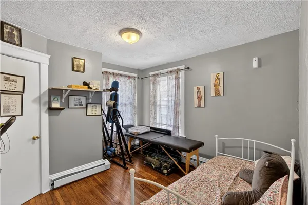 $375,000 | 273 Montgomery Avenue, Providence, RI 02905