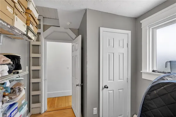 $375,000 | 273 Montgomery Avenue, Providence, RI 02905