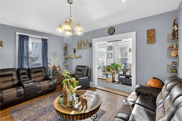 $375,000 | 273 Montgomery Avenue, Providence, RI 02905