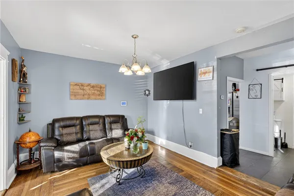 $375,000 | 273 Montgomery Avenue, Providence, RI 02905