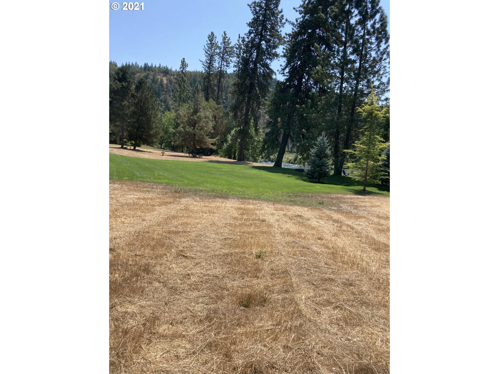 350 Singing Waters Road Winchester, OR 97495 - Photo 10 of 13 Gallery Image 10