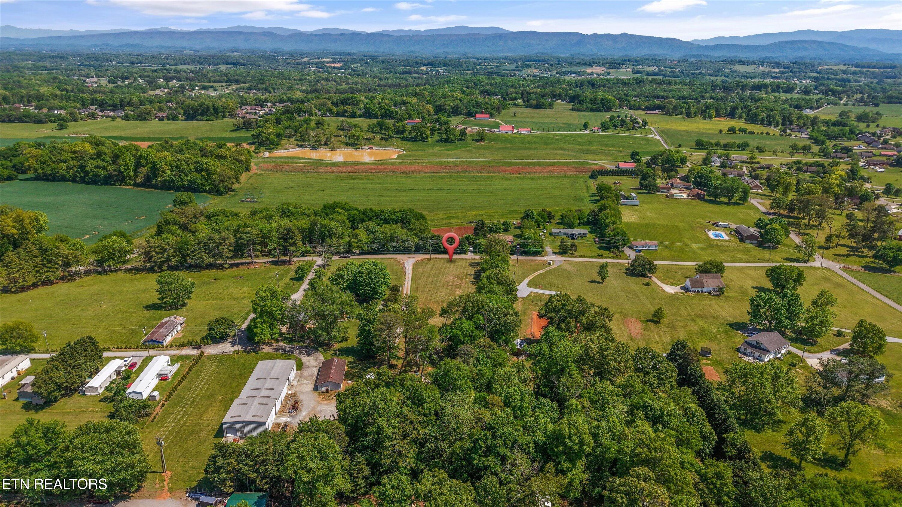 Gregory Road Greenback, TN 37742 - Photo 9 of 11 09-5218 Gregory Rd08