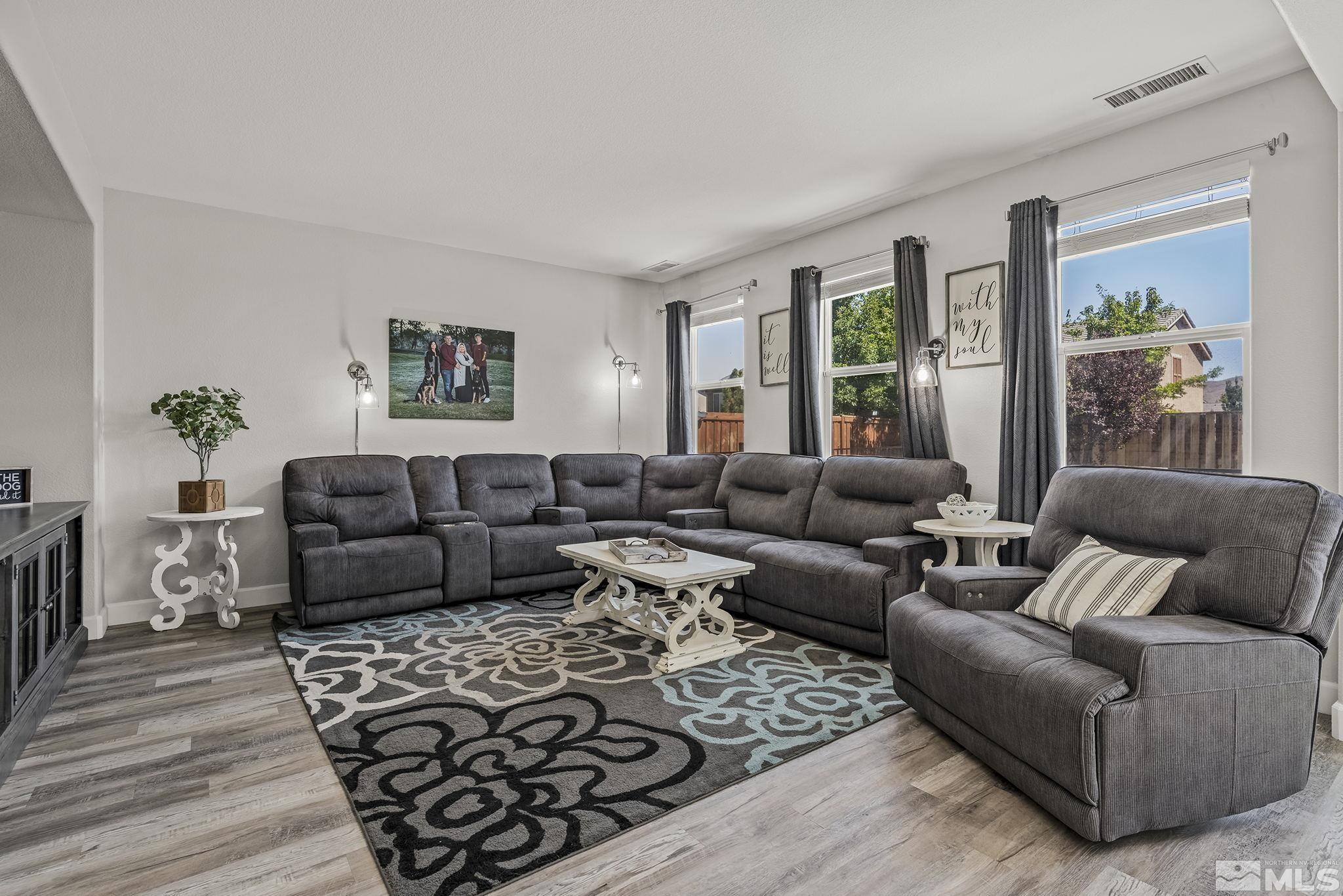 11150 Parma Way Reno, NV 89521 - Photo 4 of 30 Photo 4