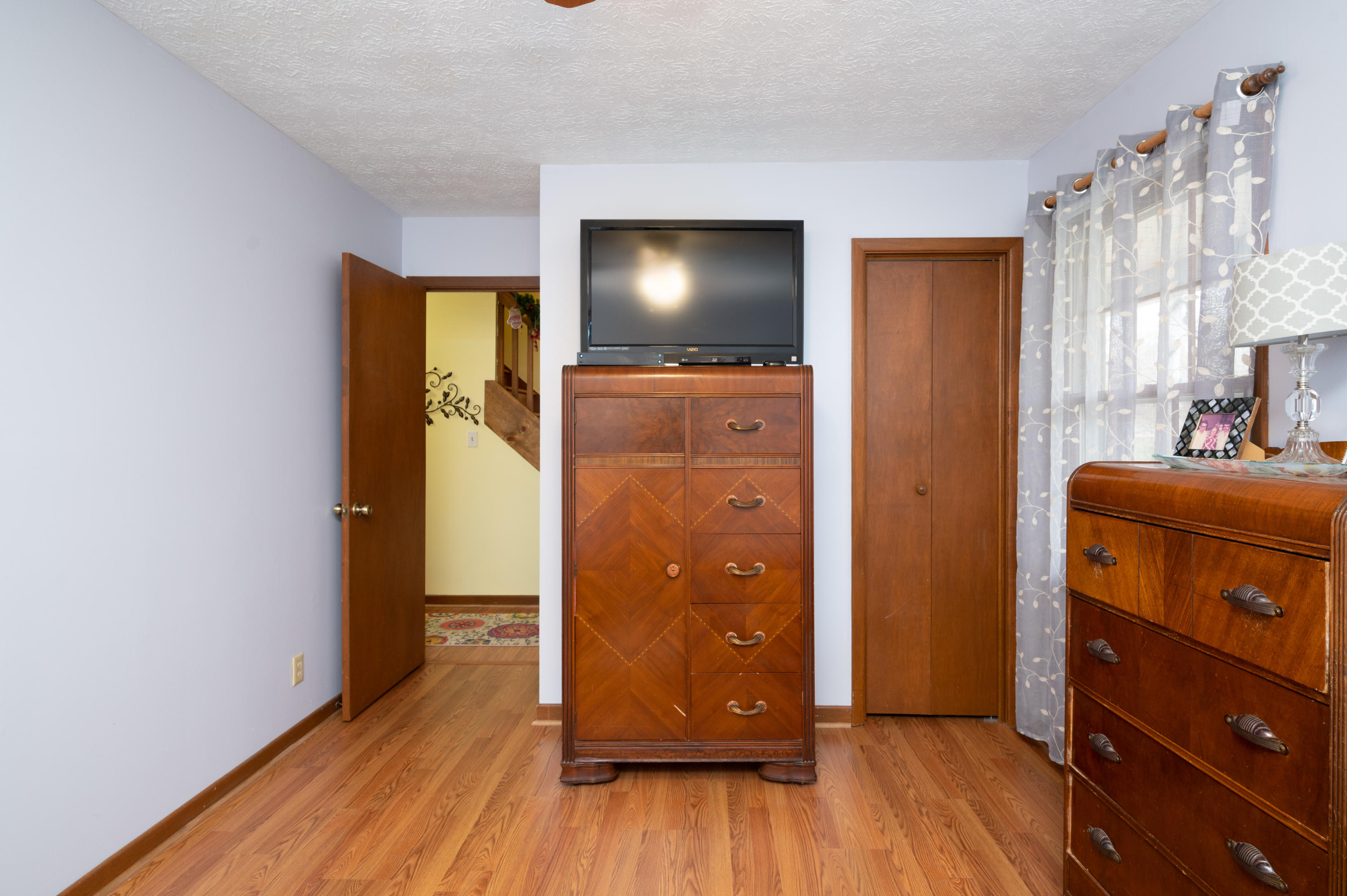 1073 Hidden Valley Road Kingsport, TN 37663 - Photo 13 of 42 Bedroom 4 view 2