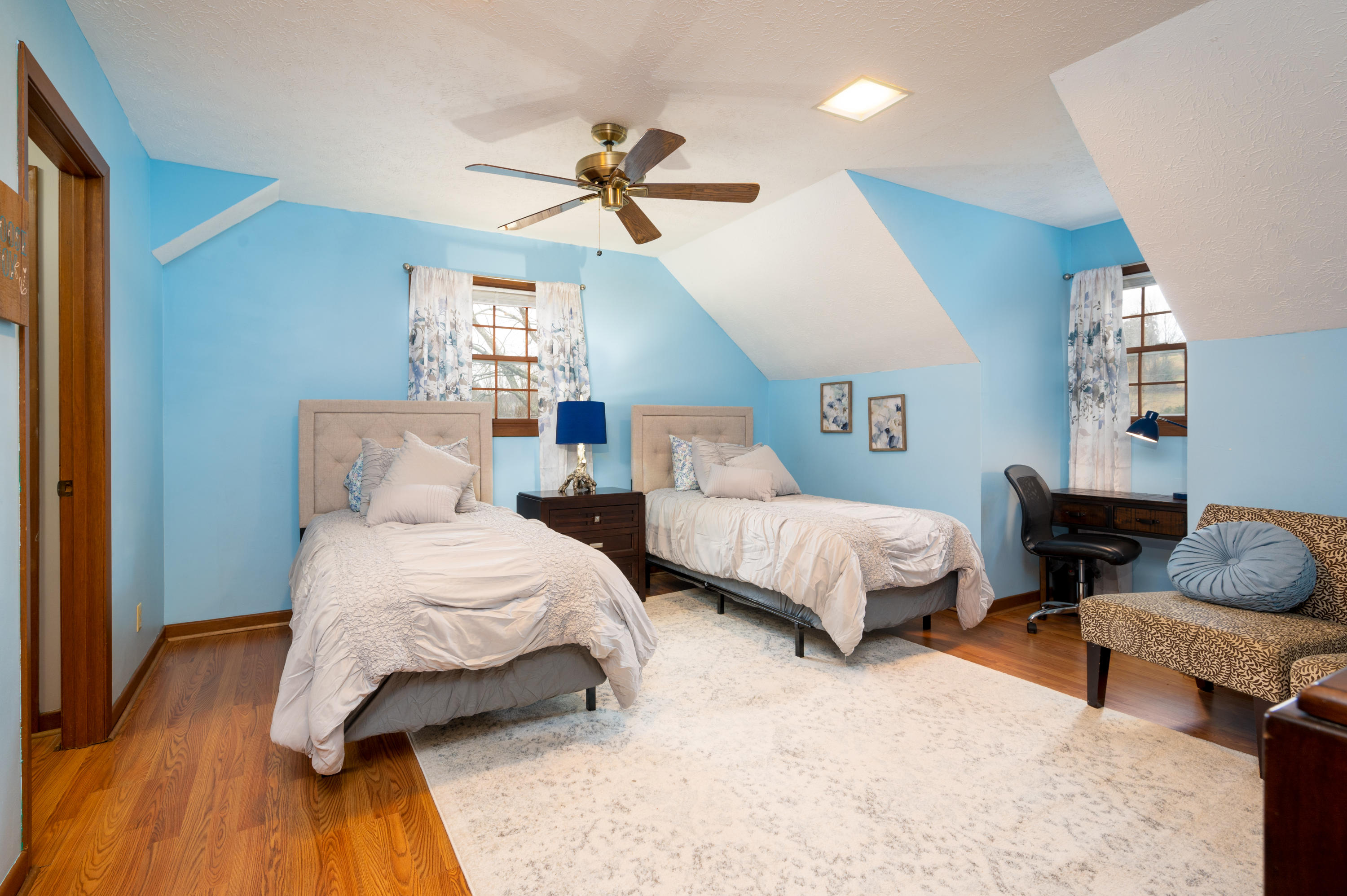 1073 Hidden Valley Road Kingsport, TN 37663 - Photo 15 of 42 Master Bedroom