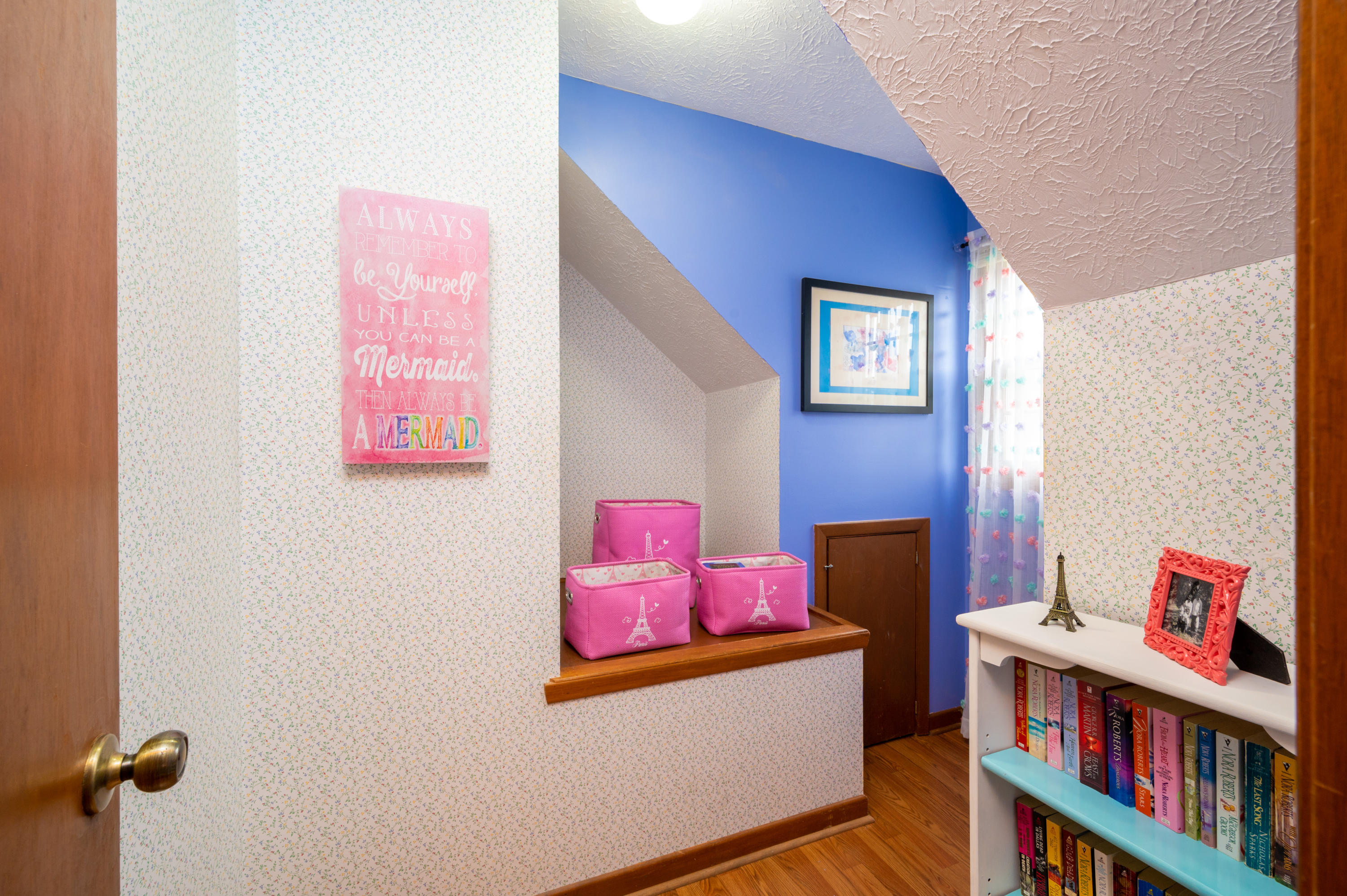 1073 Hidden Valley Road Kingsport, TN 37663 - Photo 26 of 42 Bedroom 3 Closet