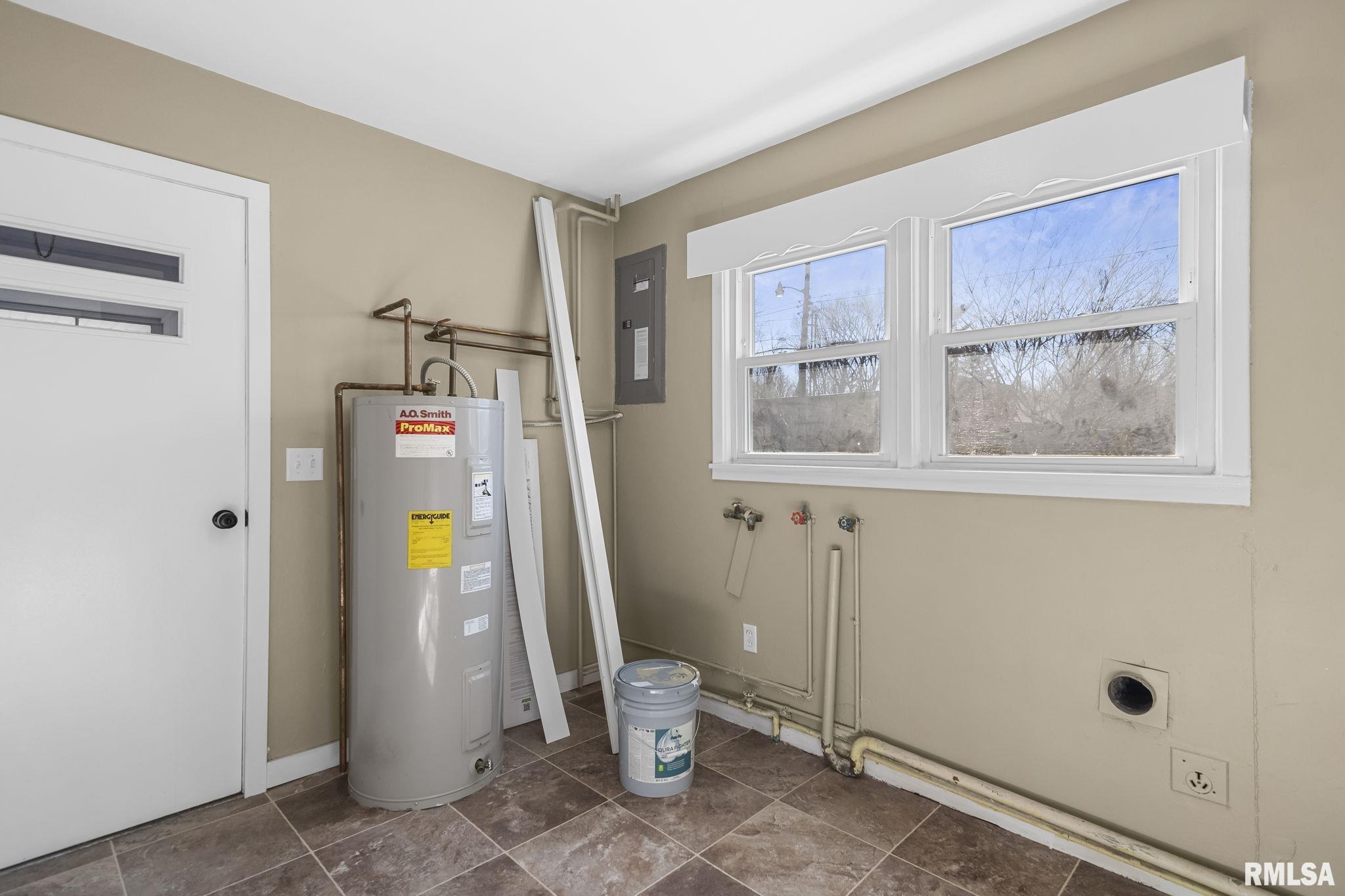 2028 Parkview Drive Springfield, IL 62704 - Photo 30 of 36