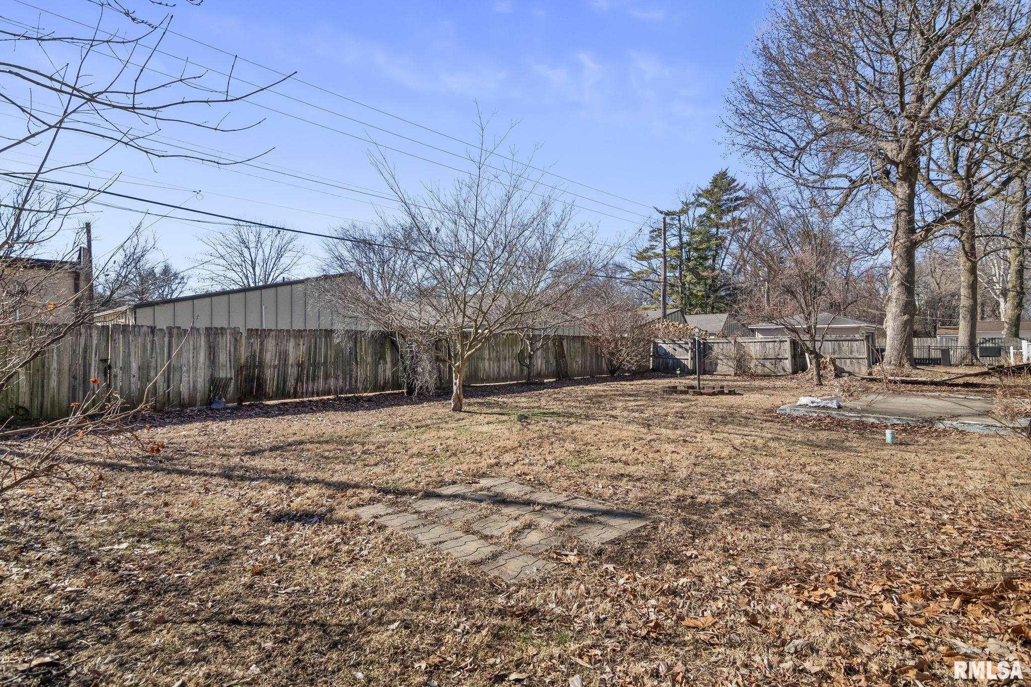 2028 Parkview Drive Springfield, IL 62704 - Photo 33 of 36