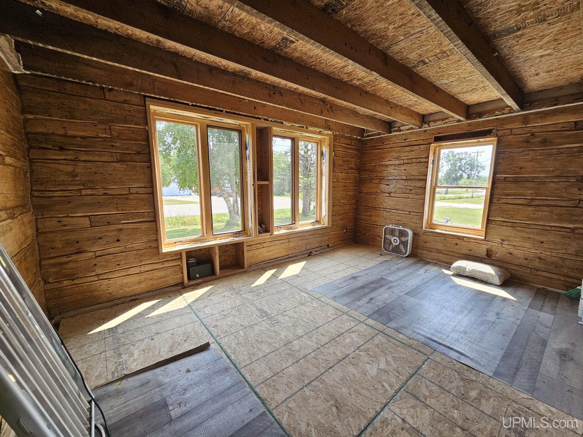1121 North Co Road Gulliver, MI 49840 - Photo 8 of 37