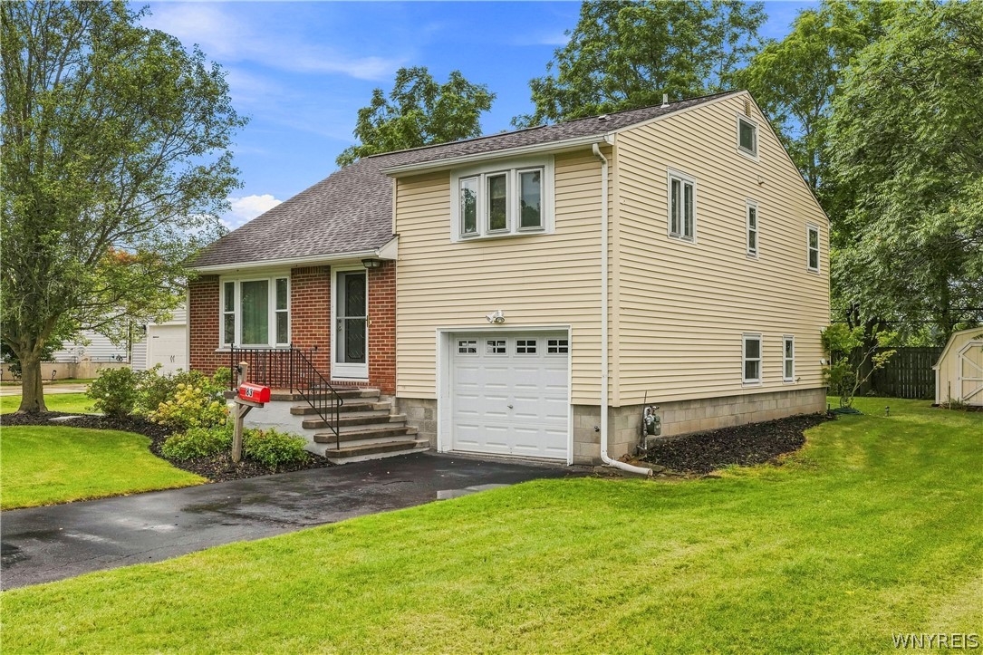 83 Berkley Road Amherst, NY 14221 - Photo 2 of 40 Gallery Image 2
