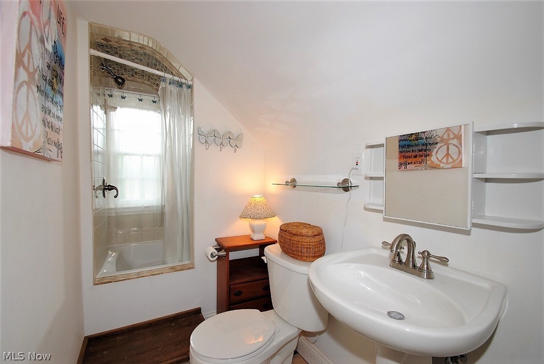 2488 Channing Road Cleveland, OH 44118 - Photo 24 of 28 Gallery Image 24