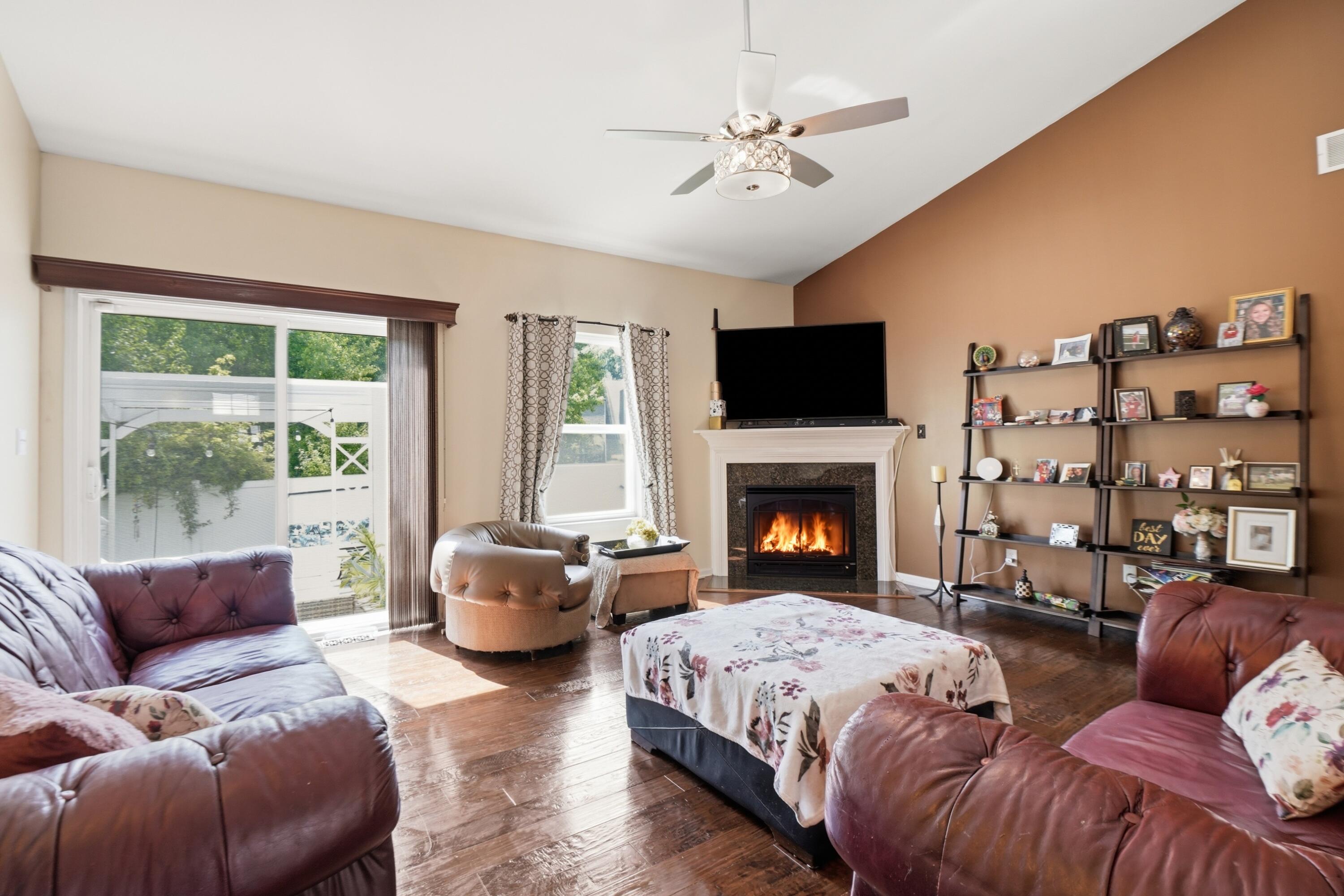 12284 Perry Street Crown Point, IN 46307 - Photo 12 of 24 3000x2000