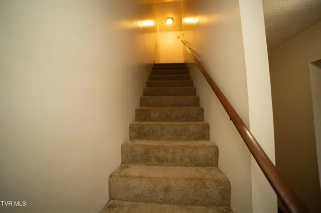 $210,000 | 421 Eastley Court, Unit A, Kingsport, TN 37660